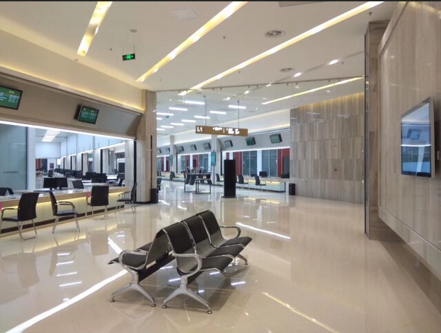 泰州興化市政務服務中心200窗口液晶叫號系統(tǒng)、PAD評價系統(tǒng)、觸摸查詢系統(tǒng)、自